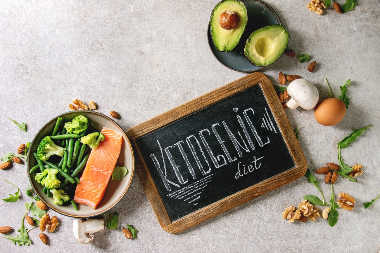ketogenic-diet-ingredients-X4QTEYL.jpg